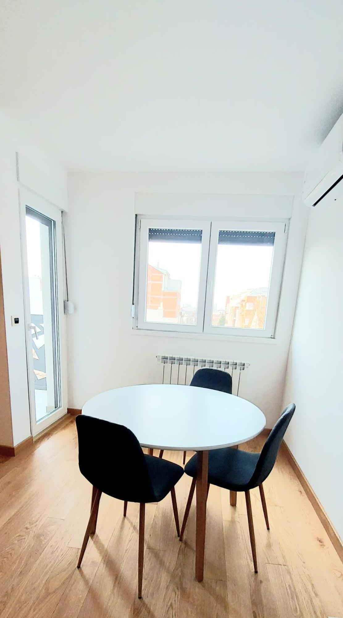 Magenta Zvezdara Apartment เบลเกรด ภายนอก รูปภาพ